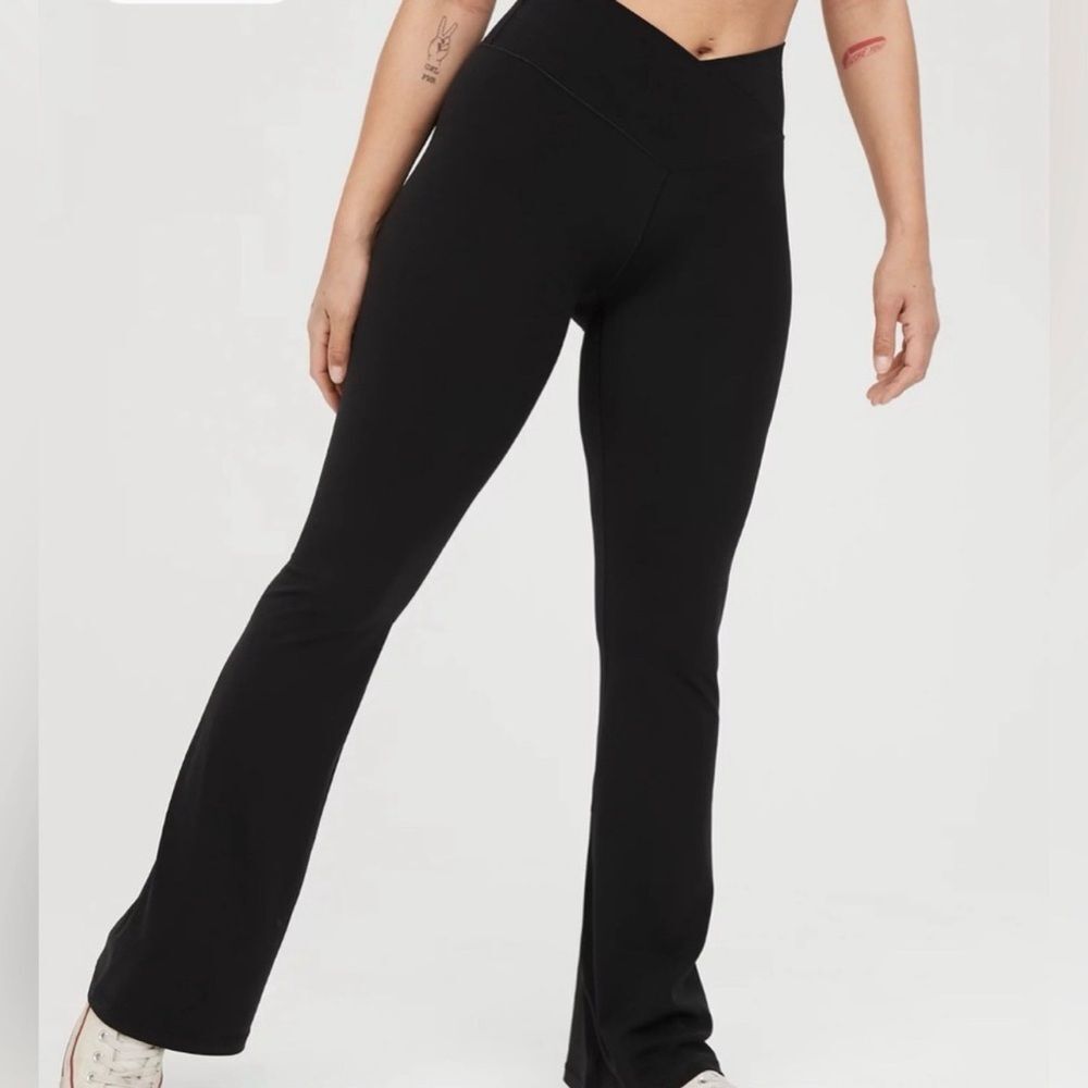 OFFLINE By Aerie Real Me High Waisted Crossover Flare Legging